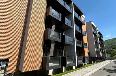 nearly repaired 2-room apartment for sale